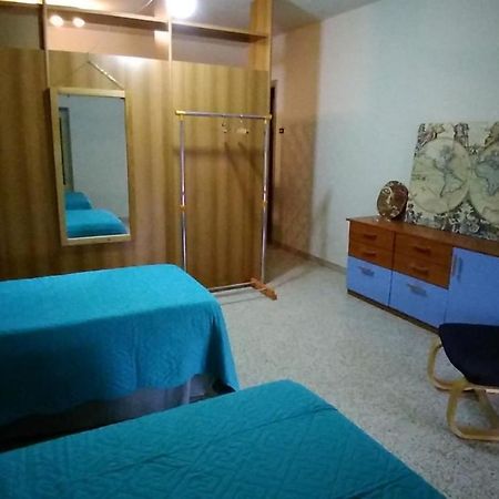 Beb Infamiglia Bed & Breakfast Cascinette Екстериор снимка