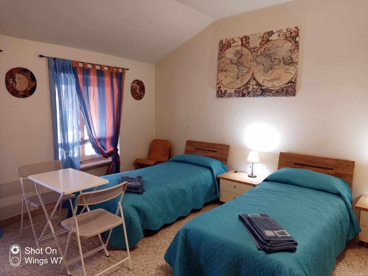 Beb Infamiglia Bed & Breakfast Cascinette Екстериор снимка