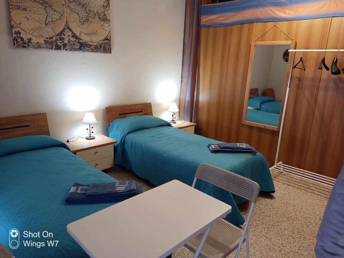 Beb Infamiglia Bed & Breakfast Cascinette Екстериор снимка