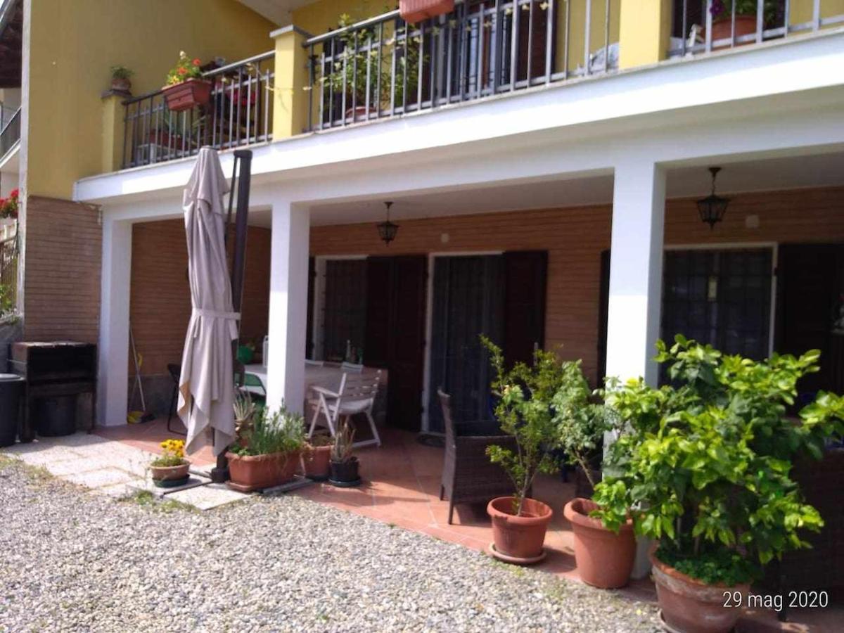 Beb Infamiglia Bed & Breakfast Cascinette Екстериор снимка