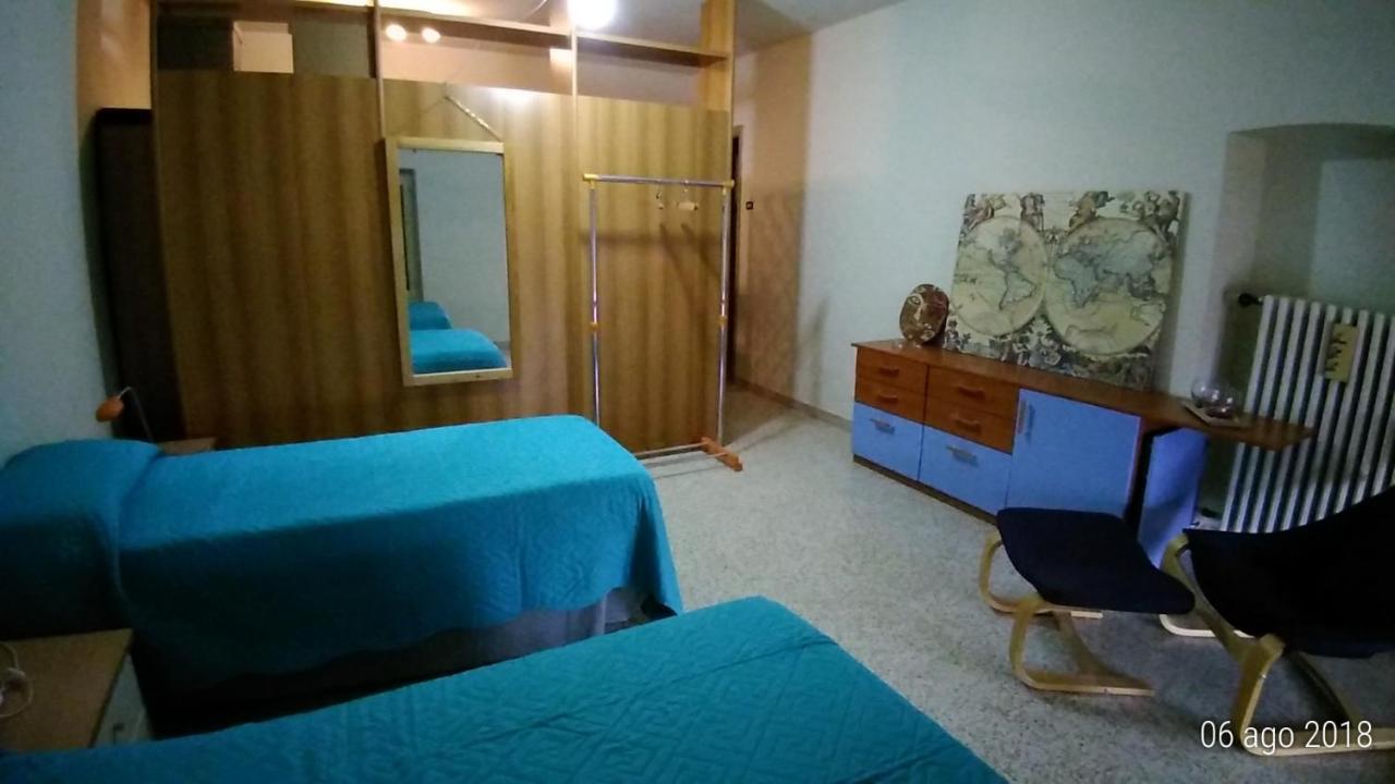 Beb Infamiglia Bed & Breakfast Cascinette Екстериор снимка
