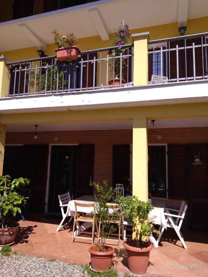Beb Infamiglia Bed & Breakfast Cascinette Екстериор снимка