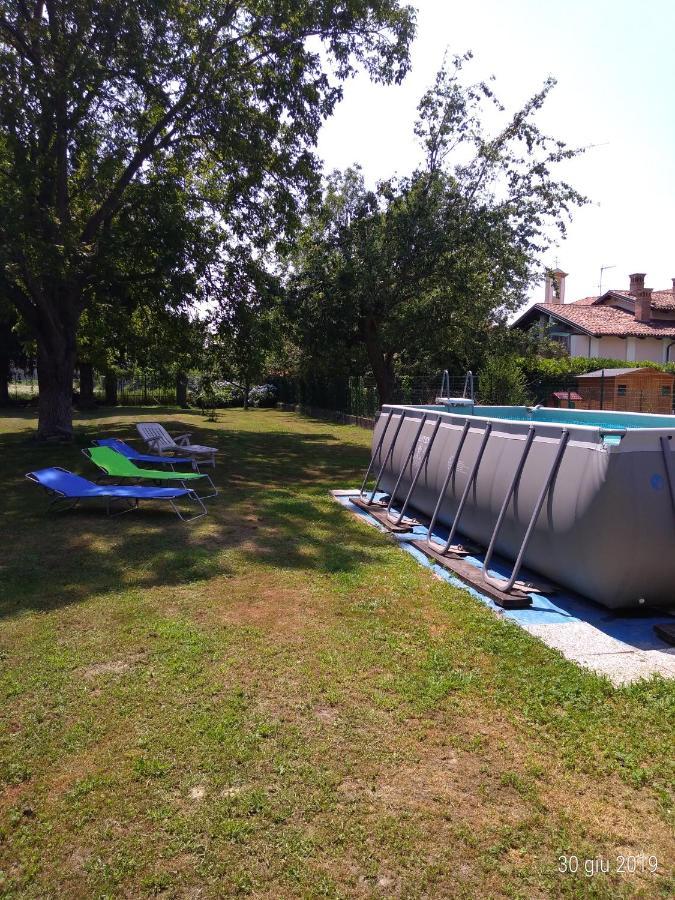 Beb Infamiglia Bed & Breakfast Cascinette Екстериор снимка
